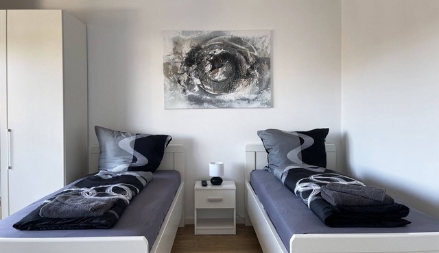 Deluxe two bed studio | home2share