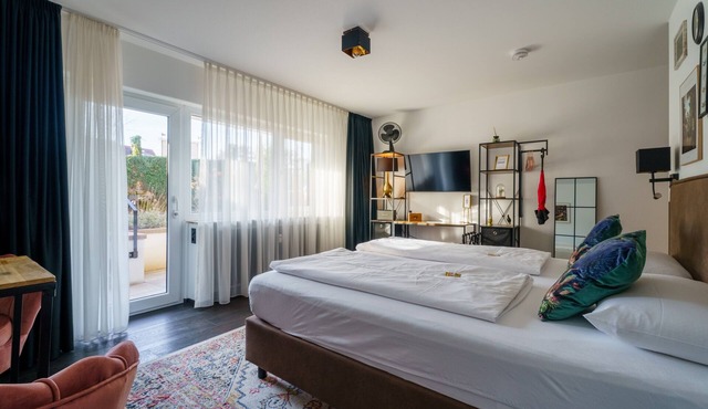 Design Apartment 'Fauna by Kamelu' with Private Terrace and Parking