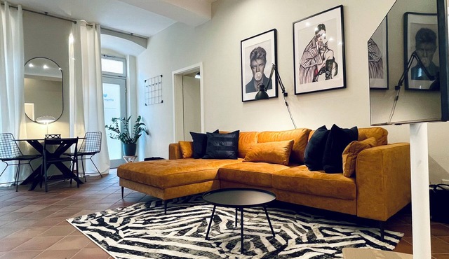 Design suite on the market with free parking
