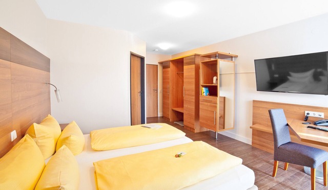 Doppelzimmer, 24qm, mit Balkon, Max. 2 Personen