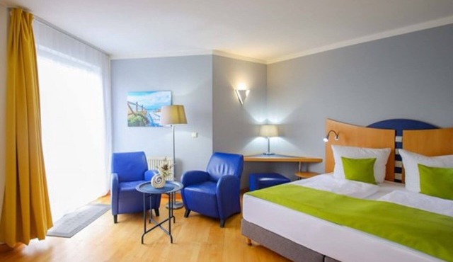 Doppelzimmer Balkon - Inselhotel Kleiner Bodden
