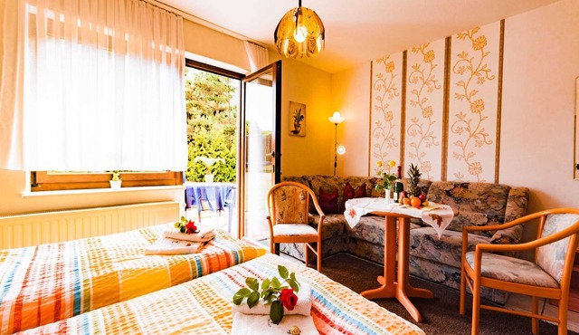 Double room - family pension & holiday apartments Fischer-Haus