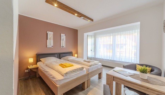 Double Room for 2 Guests with 18m² in Meppen (95751)