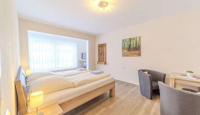 Double Room for 2 Guests with 25m² in Meppen (95759)