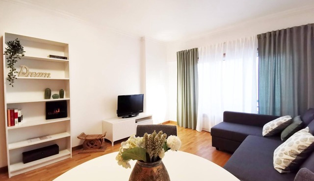 Down town apartment near metro station expo29