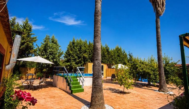 El refugio de Marmolejo, piscina, barbacoa y grupos hasta 20 personas