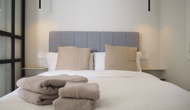 Elegant flat fully equipped in a quiet area of Madrid. Pet-friendly!