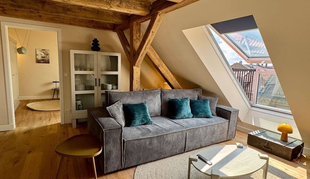 EngelHaus*Apartment w. View for 2 pers, HBF, Messe