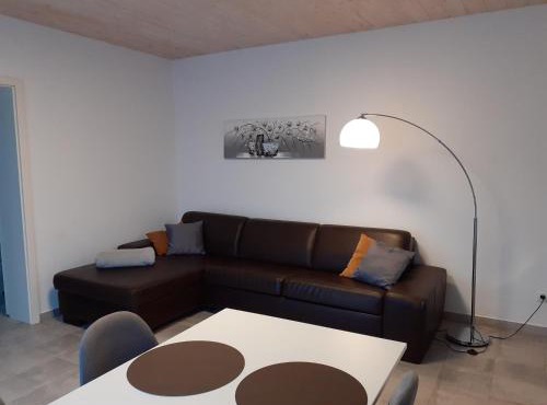 Erdgeschoss-Appartement mit Seeblick