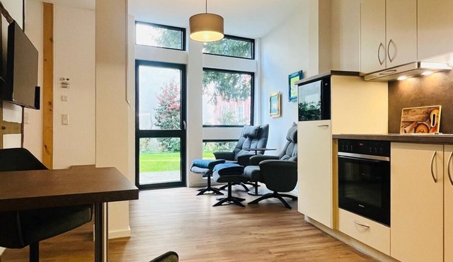 Exceptional apartment in a historic building with a view of the garden.