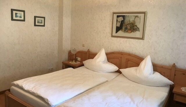 Familienzimmer mit 2 Zimmern, Bad/dusche und Extra WC Max. 4 Personen