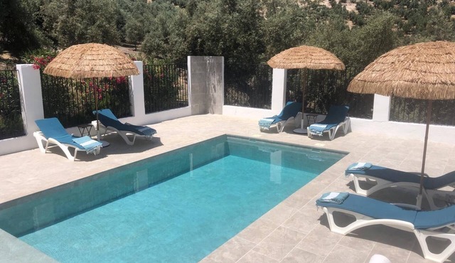 Farmhouse With Private Pool And Breathtaking Views Over Lake Iznajar