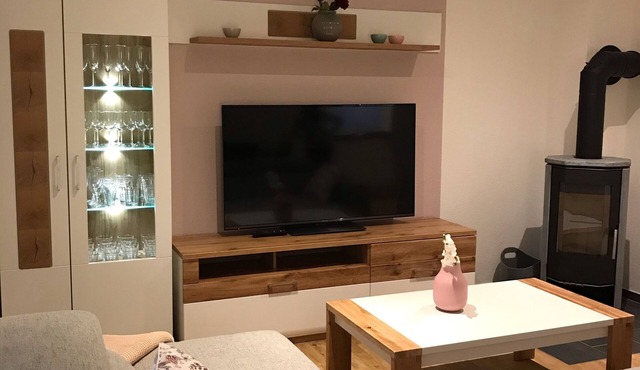Ferienhaus für 12 P. mit Sauna & Ofen, Direkt am Wasser - 2 Haushälften