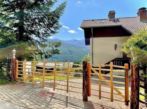 Ferienhaus mit Zirbitzblick