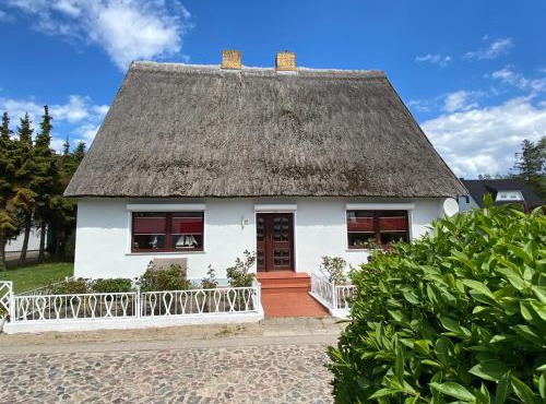 Ferienhaus MS Fischerhus mit 250 qm im Ostseebad