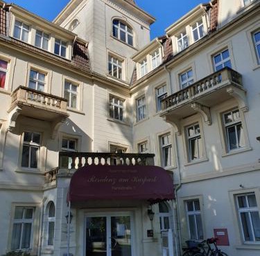 Ferienwohnung am Kurpark mit Balkon