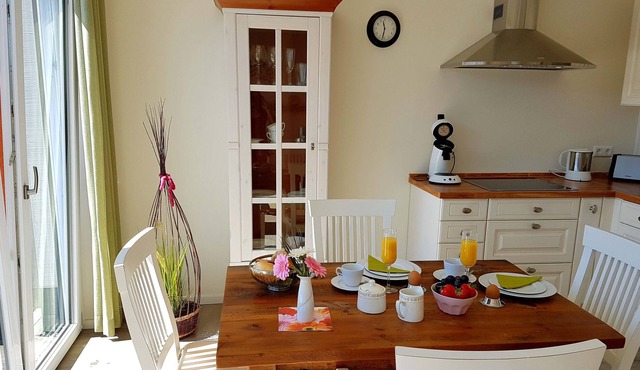 Ferienwohnung, Landhaus-Nestle 1, 57 qm, 1 Schlafzimmer, 1 Wohn-/Schlafzimmer, Terrasse, max. 3 Personen