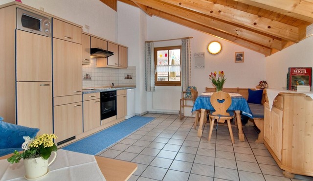 Ferienwohnung mit Balkon und Reitplatz