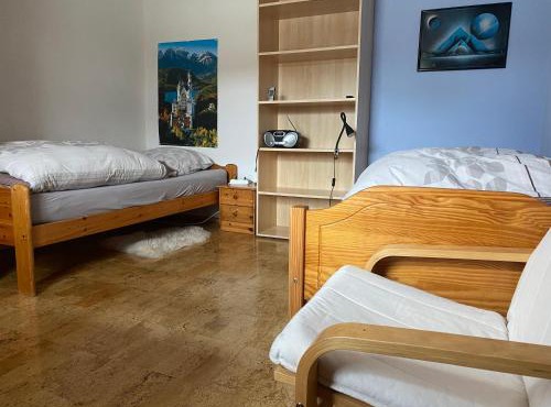 Ferienzimmer Oelhaf Zimmer in Blau Self Check-In mit Key-Tresore