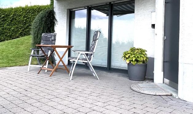 Fewo Arnsberg-Müschede/eigener Eingang mit Terrasse und Fernblick