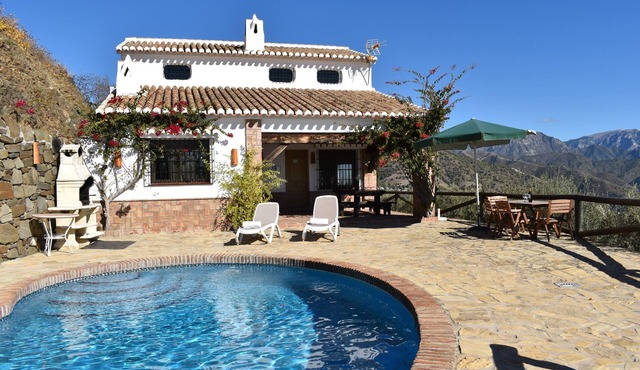 Finca Lagarillo with private pool for 4 people
