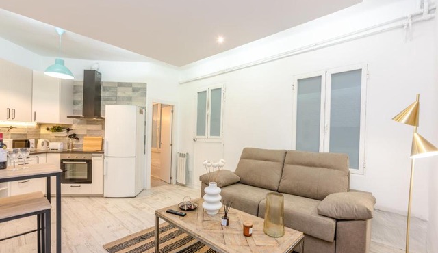 For Your Rentals Título Moderno y elegante apartamento TEMPORAL en barrio Ibiza MEN300