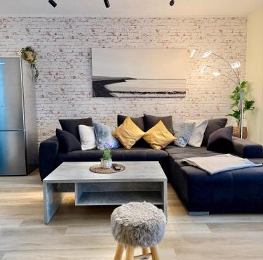 Gemütliche Ferienwohnung Oldenburg City mit Terrasse und Wohnzimmer im Erdgeschoss N28L