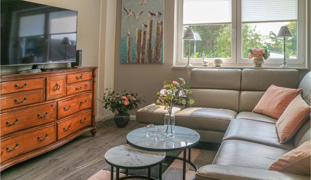 Gorgeous Apartment In Elmenhorst