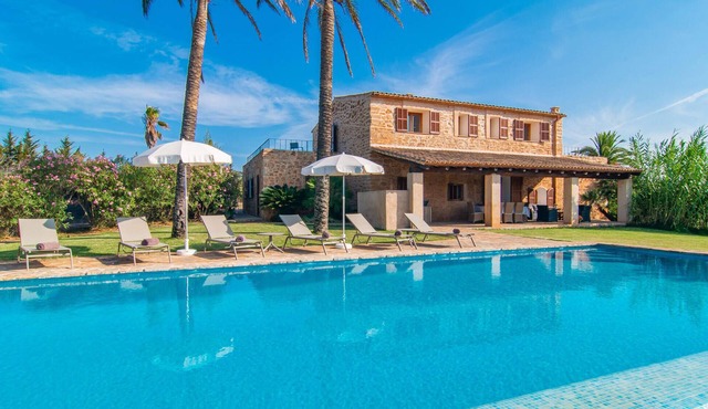 Gorgeous home in Son Serra de Marina