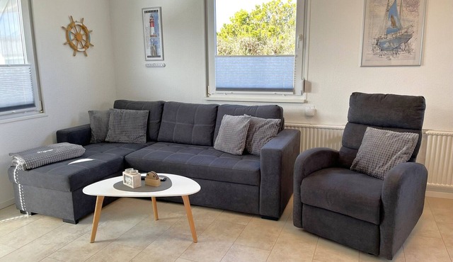Great vacation home directly on the North Sea, 5km from Büsum. Free of visitor's tax
