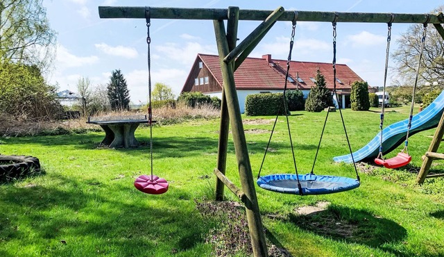 Große Ferienwohnung in Dargen mit Grill by Interhome