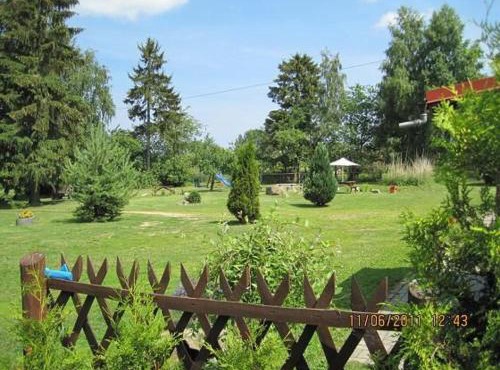 Große Ferienwohnung In Dargen Mit Großem Garten