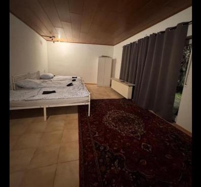 große Wohnung in Köln mit 2 Badezimmer