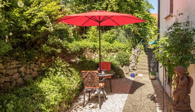 Haus Sonnenschein – Garden Paradise with Terrace, Perfect for Cycling, Near Lake Constance, Quiet Location