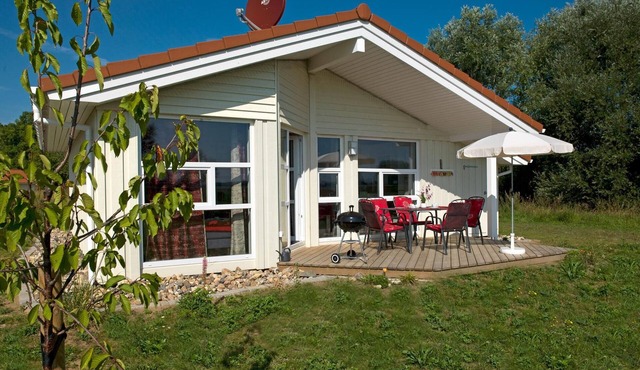Haus Vogelparadies - In a peaceful location, directly on the Salzhaff with a vie