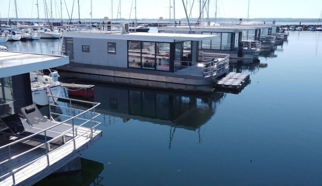 Hausboot in Boltenhagen