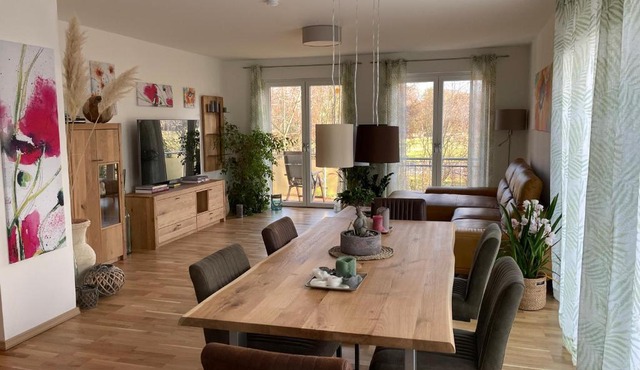 Helle Wohnung mit Balkon 120qm, 4Zimmer