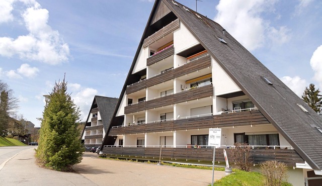 Holiday Apartment 'Isabell' with Shared Garden, Balcony and Wi-Fi