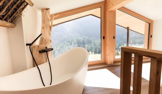 Holiday Apartment 'Chalet-Suite Panorama' with Mountain View, Private Terrace and Wi-Fi