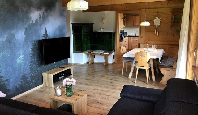 Holiday Apartment 'Hirschsprung' with Mountain View, Private Terrace and Wi-Fi
