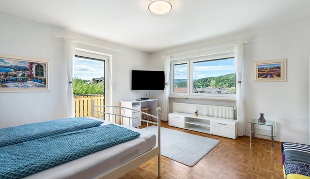 Holiday Apartment 'Fewo Arber up to 10 Guests, Mountain View' with Balcony & Wi-Fi