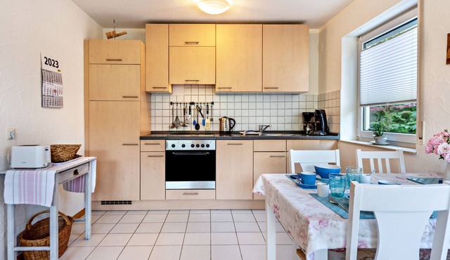 Holiday Apartment "Fewo Im Lenzengarten" with Private Terrace & Wi-Fi