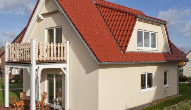 Holiday Apartment "Haus Münster Wohnung 1" with Private Terrace and Wi-Fi