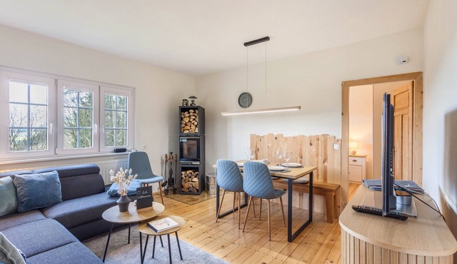 Holiday Apartment "Homertstuebchen" with Private Terrace & Private Garden
