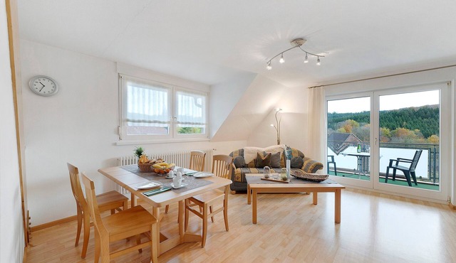Holiday Apartment 'Kirchblick' with Balcony and Wi-Fi