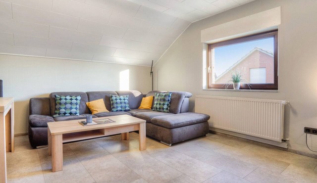 Holiday Apartment 'Nordkirchen' with Shared Terrace, Garden & Wi-Fi