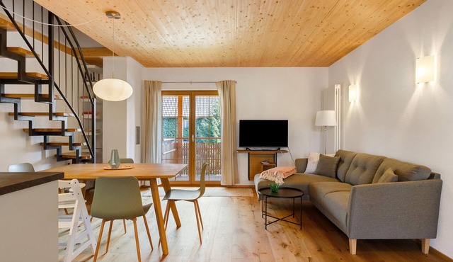Holiday Apartment Obsthof am See with Shared Garden, Balcony and Wi-Fi