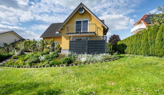 Holiday Apartment "Schober" with Private Terrace, Private Garden & Wi-Fi