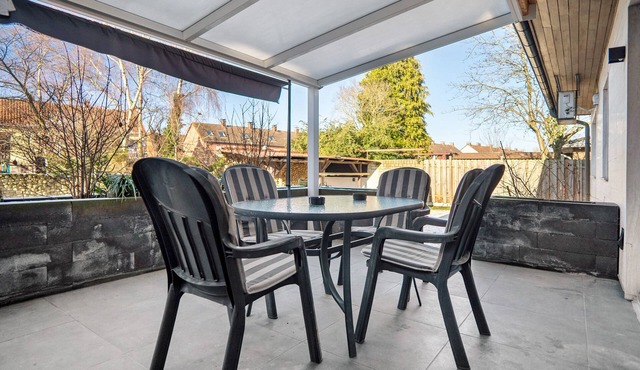 Holiday Home 'Bungalow Mit Sauna Und Garten' with Private Terrace, Private Garden