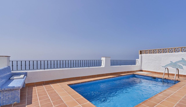 Holiday Home 'Casa Vistamar' with Sea Views, Private Pool and Wi-Fi